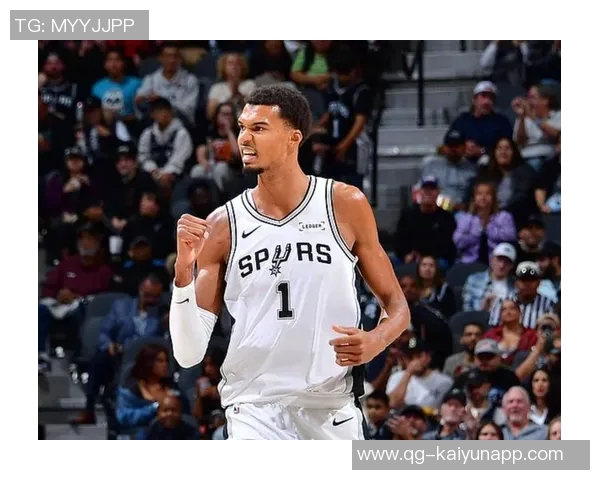 文班在前两场比赛中狂砍69分26板12帽展现全能实力有望同时夺得MVPDPOY和MIP