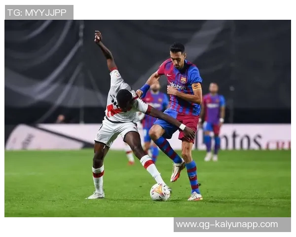 巴萨惨败塞维旧将直言高位防守如同自杀式战术引发争议